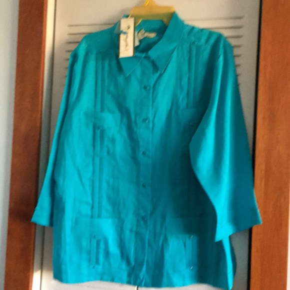 Lady Guayabera Blue - Picture 1 of 2